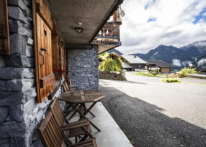 Avec Terrasse, 4 Pers, Animaux Admis, Parking - Fr-1-676-189 *